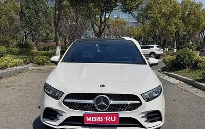 Mercedes-Benz A-Класс, 2022 год, 2 300 000 рублей, 1 фотография