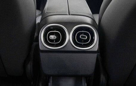 Mercedes-Benz C-Класс, 2025 год, 4 800 000 рублей, 13 фотография