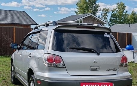 Mitsubishi Outlander III рестайлинг 3, 2003 год, 770 000 рублей, 13 фотография