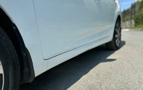 Hyundai Solaris II рестайлинг, 2011 год, 820 000 рублей, 4 фотография