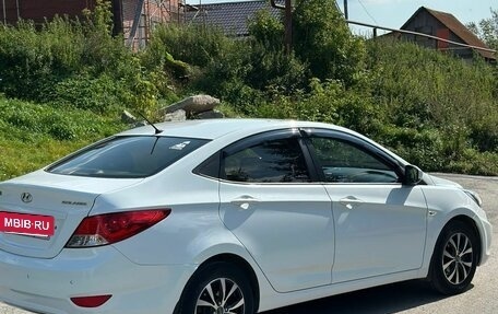 Hyundai Solaris II рестайлинг, 2011 год, 820 000 рублей, 9 фотография