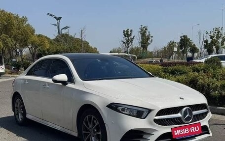 Mercedes-Benz A-Класс, 2022 год, 2 300 000 рублей, 6 фотография