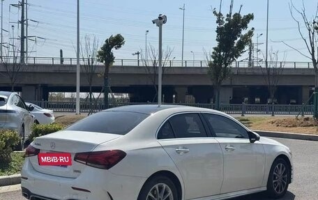 Mercedes-Benz A-Класс, 2022 год, 2 300 000 рублей, 5 фотография
