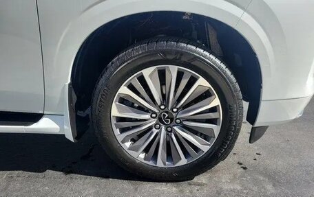 Infiniti QX80, 2025 год, 13 000 000 рублей, 15 фотография