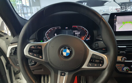 BMW 5 серия, 2021 год, 3 700 000 рублей, 9 фотография