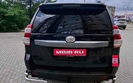 Toyota Land Cruiser Prado 150 рестайлинг 2, 2015 год, 3 400 000 рублей, 18 фотография