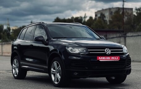 Volkswagen Touareg III, 2011 год, 1 900 000 рублей, 3 фотография