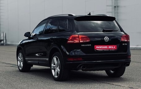 Volkswagen Touareg III, 2011 год, 1 900 000 рублей, 7 фотография