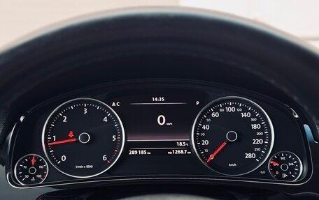 Volkswagen Touareg III, 2011 год, 1 900 000 рублей, 20 фотография