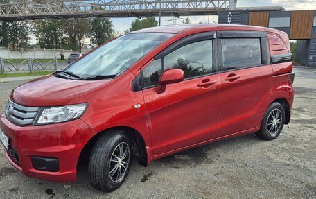 Honda Freed I, 2010 год, 910 000 рублей, 2 фотография