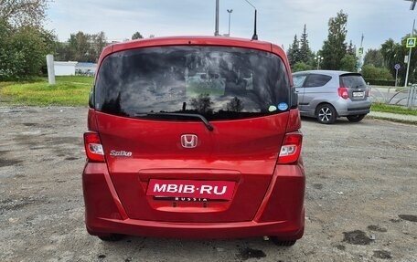 Honda Freed I, 2010 год, 910 000 рублей, 3 фотография