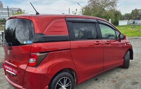 Honda Freed I, 2010 год, 910 000 рублей, 4 фотография