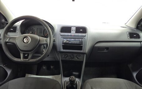 Volkswagen Polo VI (EU Market), 2015 год, 780 000 рублей, 10 фотография