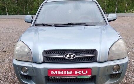 Hyundai Tucson III, 2008 год, 650 000 рублей, 1 фотография