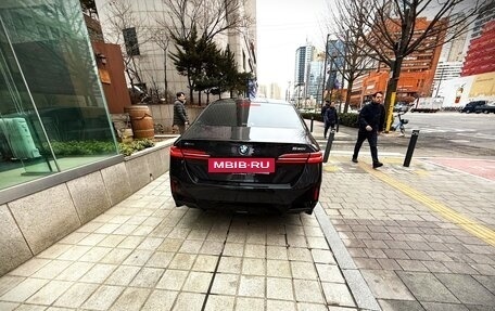 BMW 5 серия, 2025 год, 8 600 000 рублей, 17 фотография