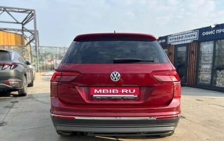 Volkswagen Tiguan II, 2018 год, 2 399 000 рублей, 11 фотография