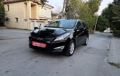 Hyundai Solaris II рестайлинг, 2015 год, 899 999 рублей, 1 фотография