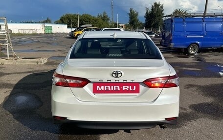 Toyota Camry, 2018 год, 1 720 000 рублей, 3 фотография