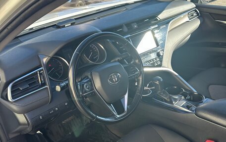 Toyota Camry, 2018 год, 1 720 000 рублей, 10 фотография
