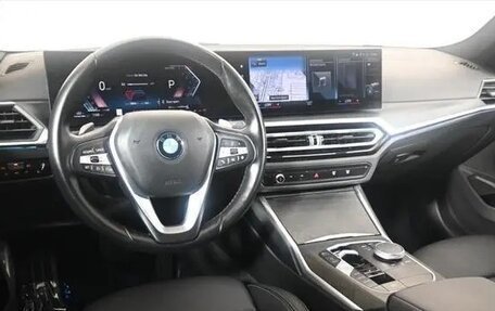 BMW 3 серия, 2024 год, 4 500 000 рублей, 9 фотография