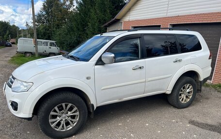Mitsubishi Pajero Sport II рестайлинг, 2014 год, 1 350 000 рублей, 3 фотография