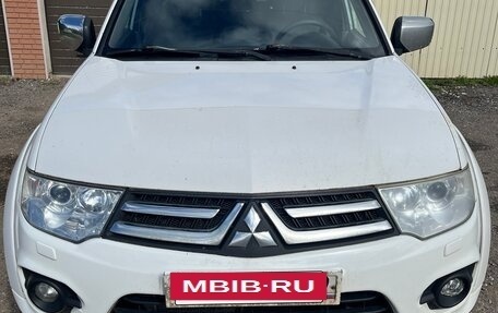 Mitsubishi Pajero Sport II рестайлинг, 2014 год, 1 350 000 рублей, 10 фотография
