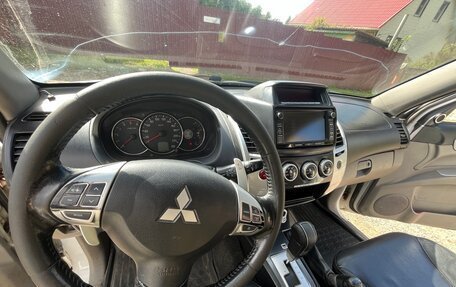 Mitsubishi Pajero Sport II рестайлинг, 2014 год, 1 350 000 рублей, 18 фотография