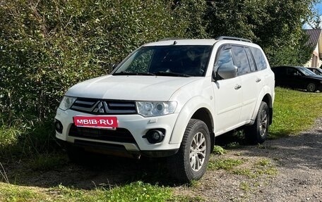 Mitsubishi Pajero Sport II рестайлинг, 2014 год, 1 350 000 рублей, 24 фотография