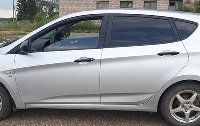 Hyundai Solaris II рестайлинг, 2012 год, 840 000 рублей, 1 фотография