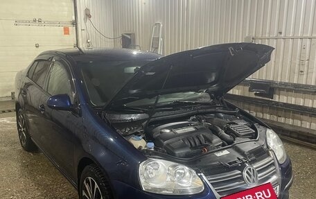 Volkswagen Jetta VI, 2010 год, 580 000 рублей, 7 фотография