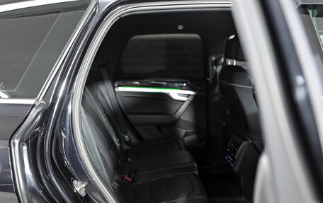 Volkswagen Touareg III, 2018 год, 4 995 000 рублей, 22 фотография