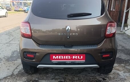 Renault Sandero II рестайлинг, 2022 год, 1 300 000 рублей, 2 фотография