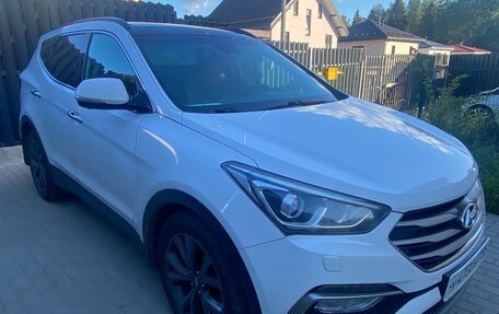 Hyundai Santa Fe III рестайлинг, 2018 год, 2 600 000 рублей, 2 фотография