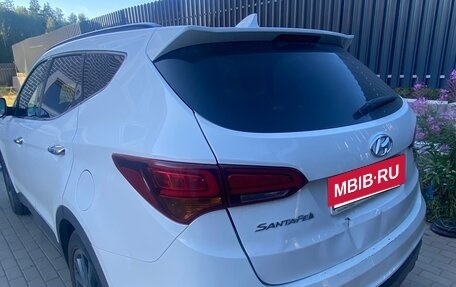 Hyundai Santa Fe III рестайлинг, 2018 год, 2 600 000 рублей, 4 фотография