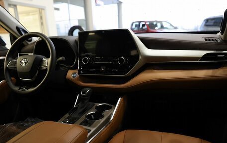 Toyota Highlander, 2025 год, 5 750 000 рублей, 17 фотография