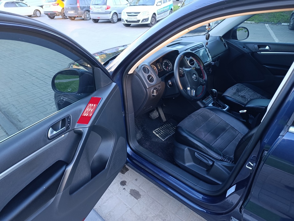 Volkswagen Tiguan I рестайлинг, 2011 год, 1 150 000 рублей, 22 фотография