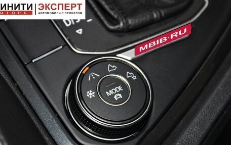 Volkswagen Tiguan II, 2018 год, 1 999 900 рублей, 12 фотография