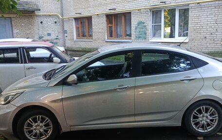 Hyundai Solaris II рестайлинг, 2011 год, 610 000 рублей, 7 фотография
