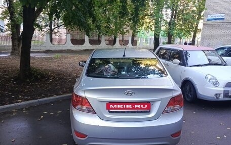 Hyundai Solaris II рестайлинг, 2011 год, 610 000 рублей, 5 фотография