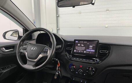 Hyundai Solaris II рестайлинг, 2021 год, 1 599 000 рублей, 9 фотография