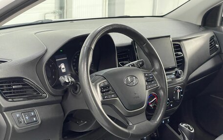 Hyundai Solaris II рестайлинг, 2021 год, 1 599 000 рублей, 8 фотография