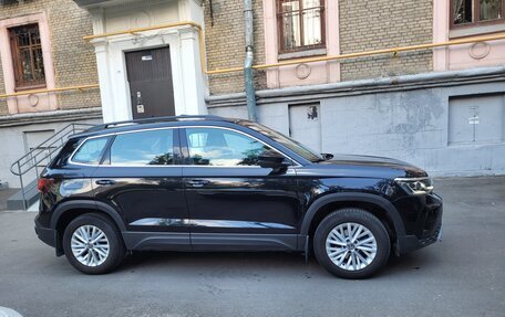 Volkswagen Taos, 2022 год, 2 450 000 рублей, 2 фотография