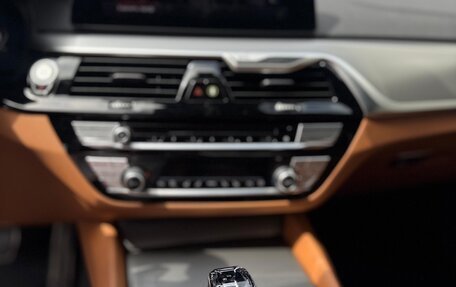 BMW 5 серия, 2020 год, 5 900 000 рублей, 6 фотография
