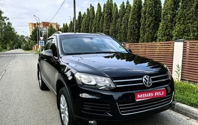 Volkswagen Touareg III, 2011 год, 1 560 000 рублей, 1 фотография