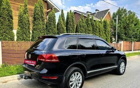 Volkswagen Touareg III, 2011 год, 1 560 000 рублей, 6 фотография