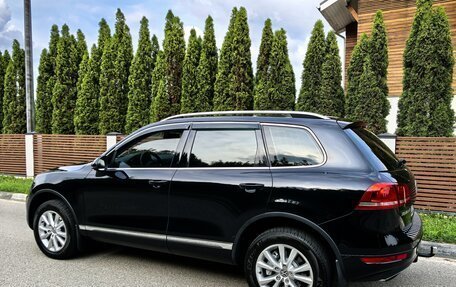 Volkswagen Touareg III, 2011 год, 1 560 000 рублей, 13 фотография