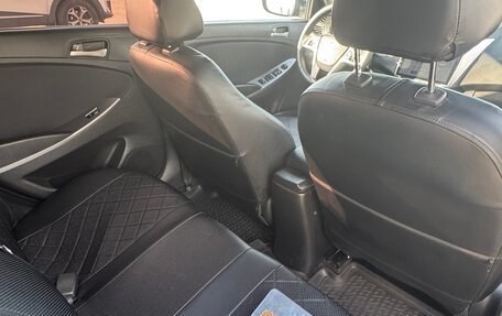 Hyundai Solaris II рестайлинг, 2015 год, 899 000 рублей, 8 фотография