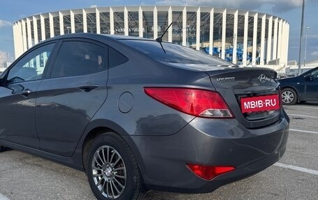 Hyundai Solaris II рестайлинг, 2015 год, 899 000 рублей, 2 фотография