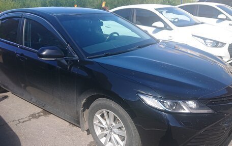 Toyota Camry, 2018 год, 2 650 000 рублей, 4 фотография