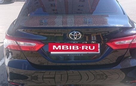 Toyota Camry, 2018 год, 2 650 000 рублей, 3 фотография